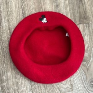 Forever 21 x Disney Mickey Mouse beret